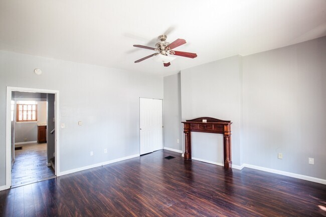 Photo - 621 Bakewell St