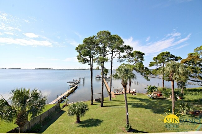 Building Photo - Waterfront Condo with Stunning Views – 2BR/2BA + Bonus Space!