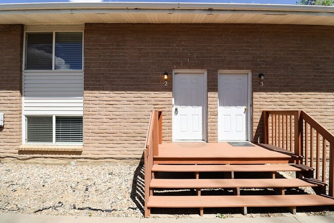 Photo - 1488 E 8th St Unit 2