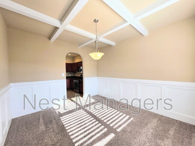 Photo - 389 Roanoke Dr