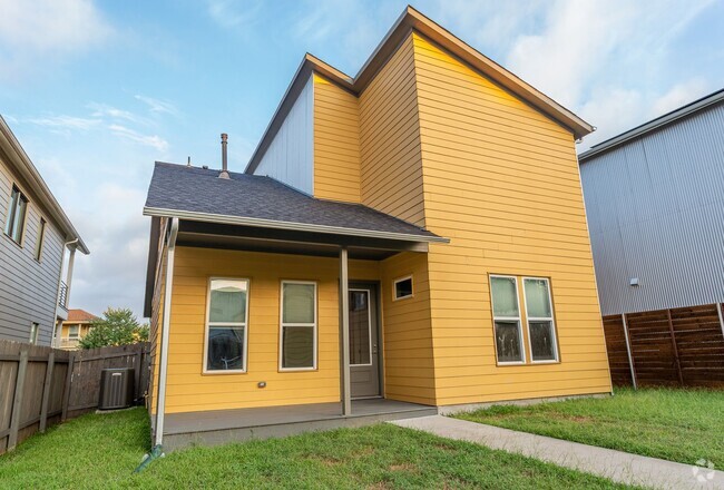 Building Photo - Stylish and Modern 4/BR 2/A Home in Austin!