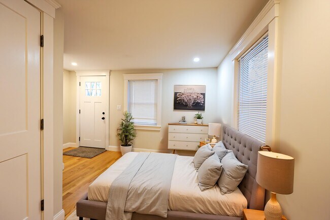 85 Oak St