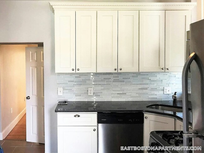 Photo - 20 Chelsea St Unit 2