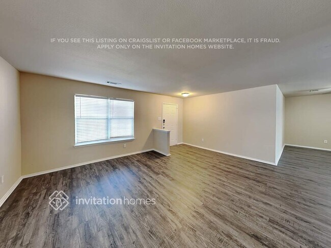 Photo - 5028 Raymond Dr