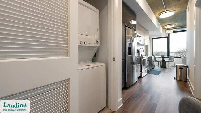 Photo - 5201 Leesburg Pike Unit 441