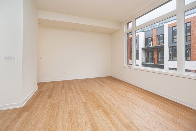 Photo - 8 Steckley House Ln