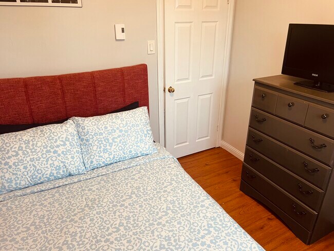 32 Donovan St