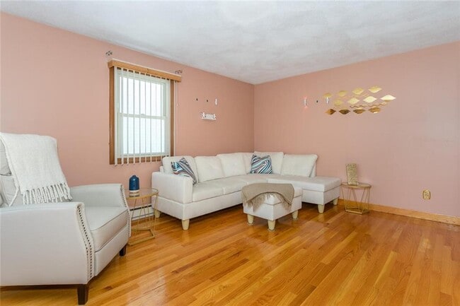 Photo - 275 Columbus Ave