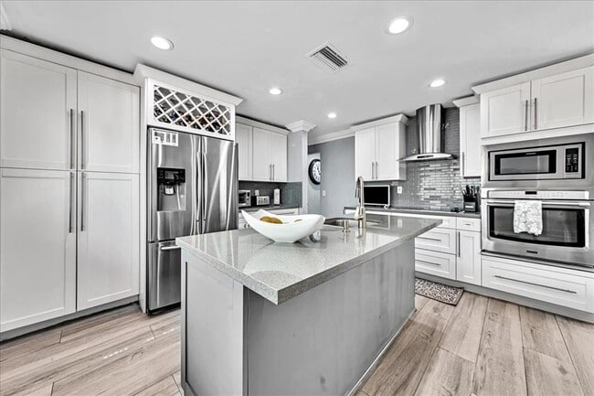 Photo - 5113 NW 65th Ave House