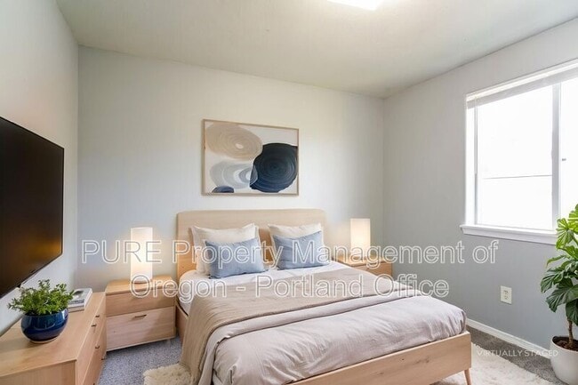 Photo - 12247 SE Steele St