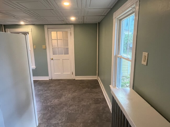 Photo - 24 Rowe Ave Unit Apt 1