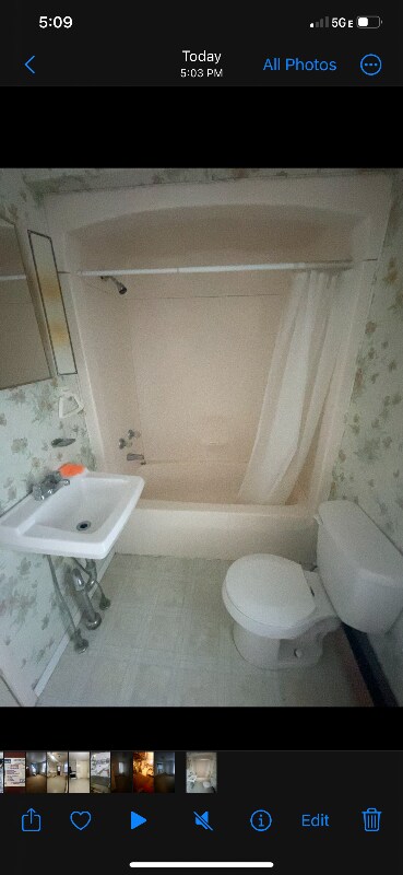 Photo - 203 Loucks Ave