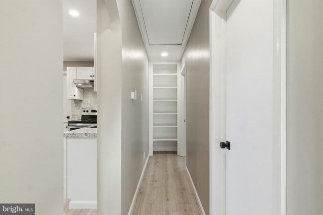Photo - 219 N 3rd St