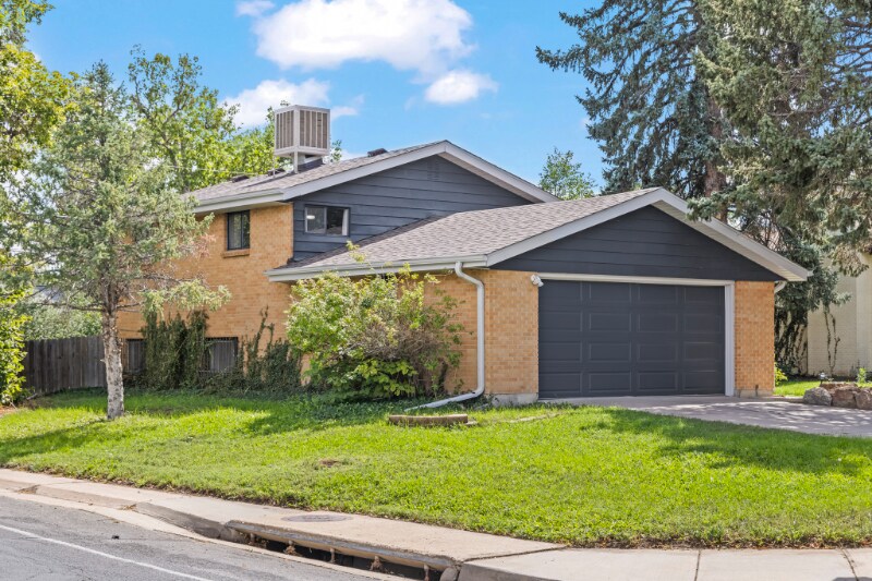 Photo - 390 Scranton St