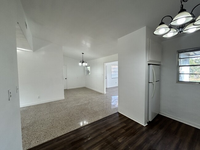 Photo - 14 Ronnie Cir