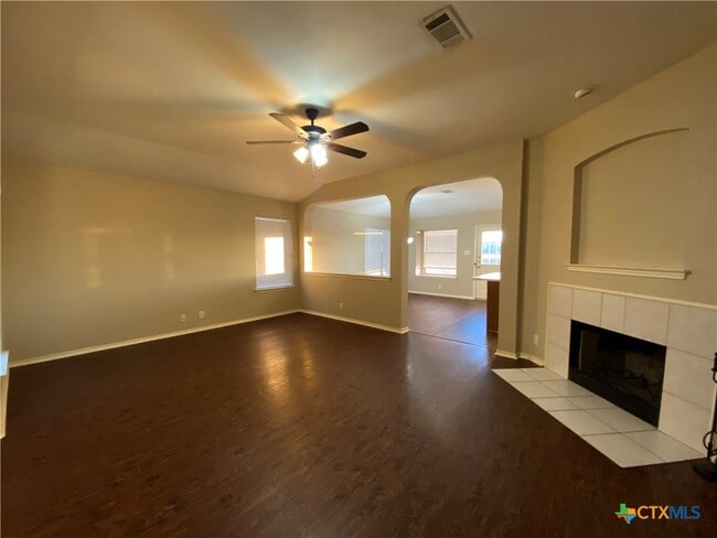 Building Photo - 2614 Dove Crossing Dr Rental