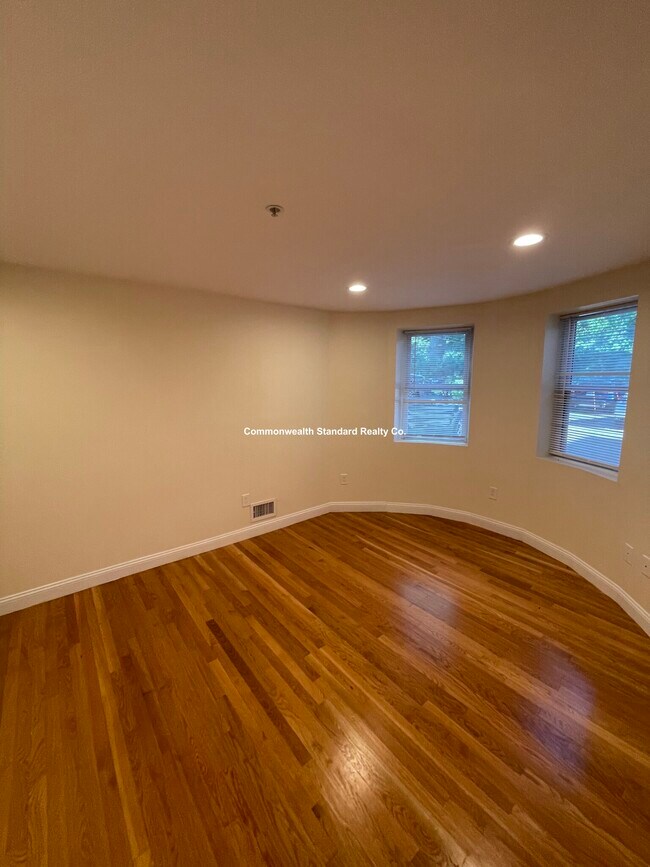 Photo - 1801 Beacon St Unidad 2