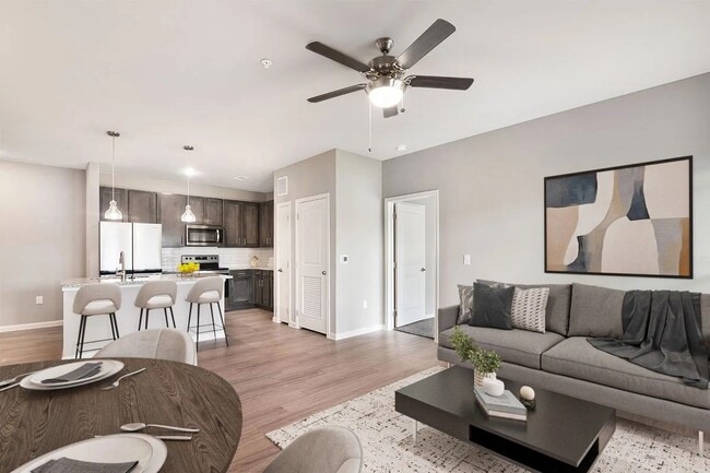 Building Photo - 3301 Gulf Fwy Unit 7308 Rental