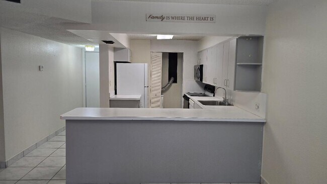 Photo - 8040 N Colony Cir Unit 102