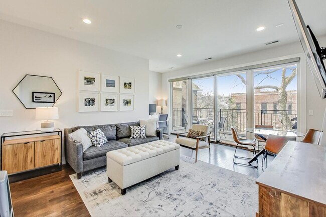 Photo - 1057 N Winchester Ave