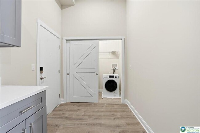 Photo - 109 S Centre St Unidad 1