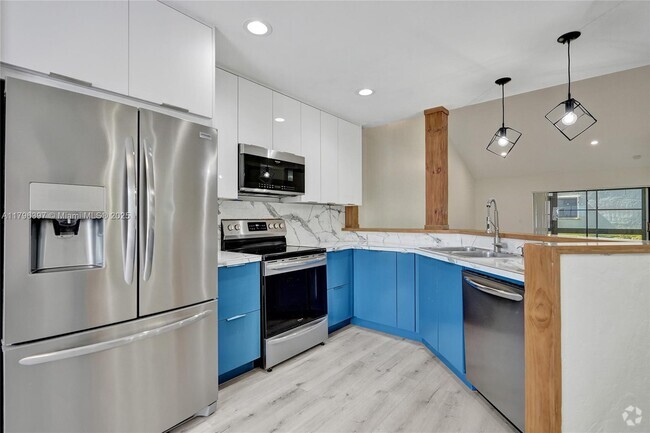Building Photo - 155 Love Crescent Rental
