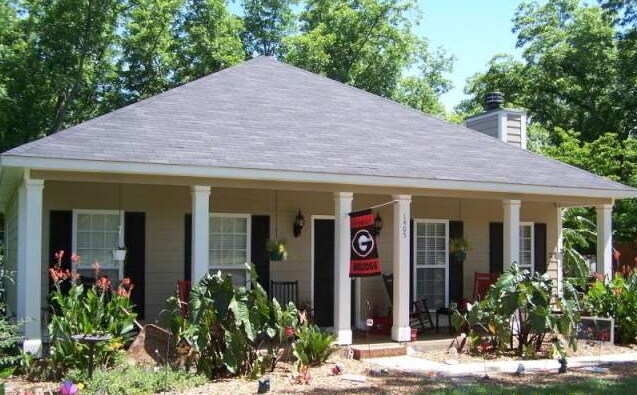 Stuart Avenue, 1405 - Stuart Avenue, 1405 House
