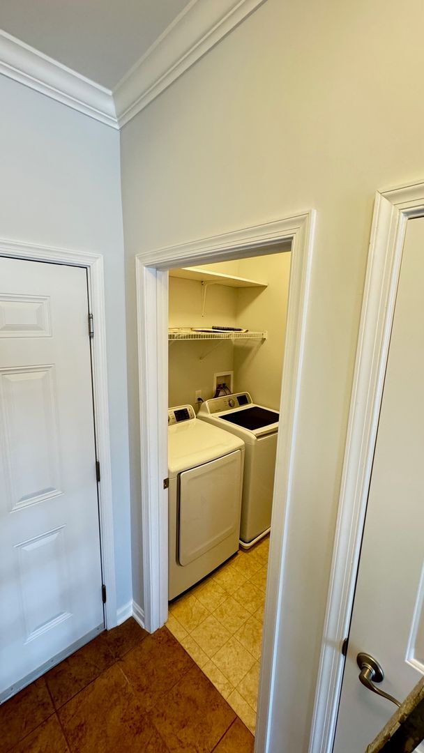 Photo - 2nd floor condo in Hearthstone Manor