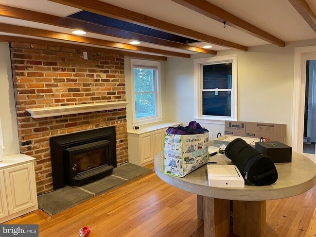 Photo - 6270 Davis Rd