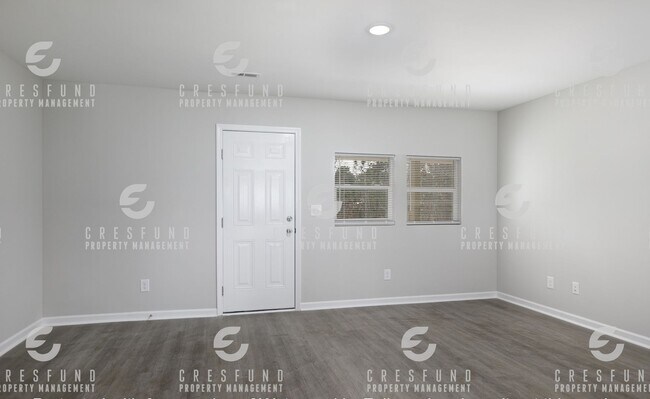 Photo - 2 Bedroom, 2 Bath - Like NEW and Available NOW!!!