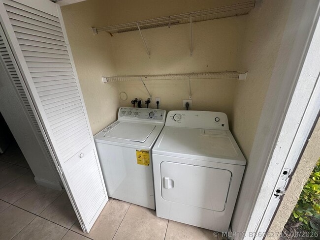 3590 NW 91st Ln Unit 3590