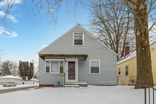 Building Photo - 299 S Hague Ave