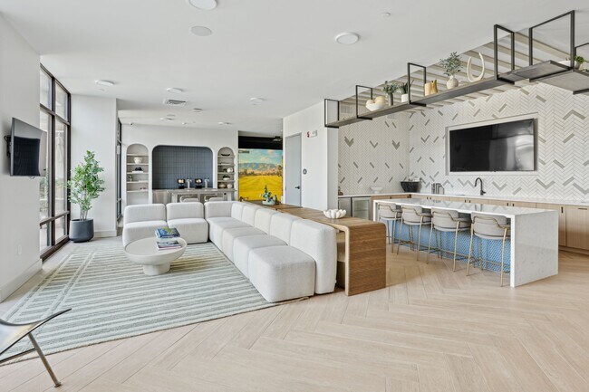 Photo - Alta City Side