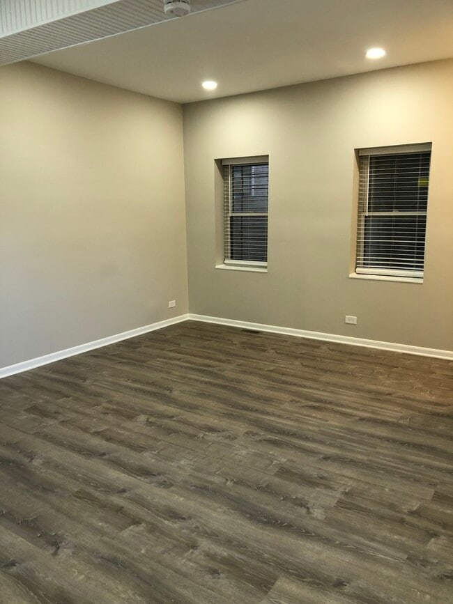 Photo - 1426 W Walton St Unit 1R