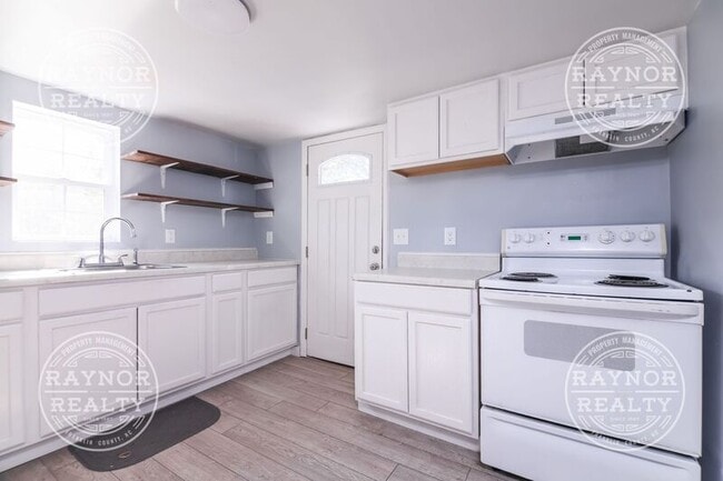 Photo - 1114 Branch St