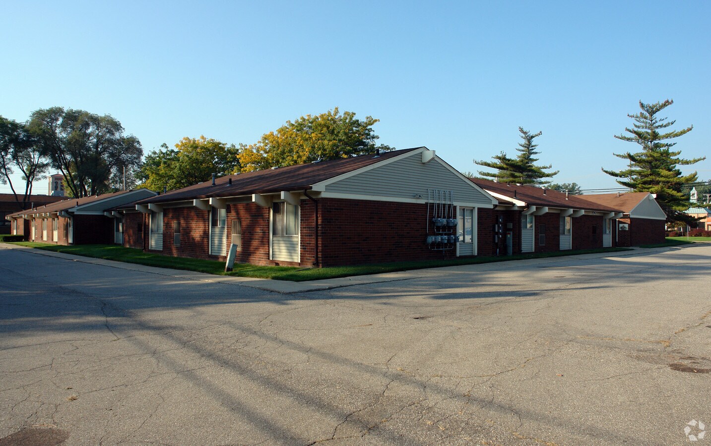 Photo - Sharon Ann Apartments