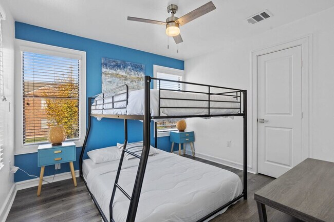 Photo - 2620 Arbor St Unidad FL2-ID1257722P