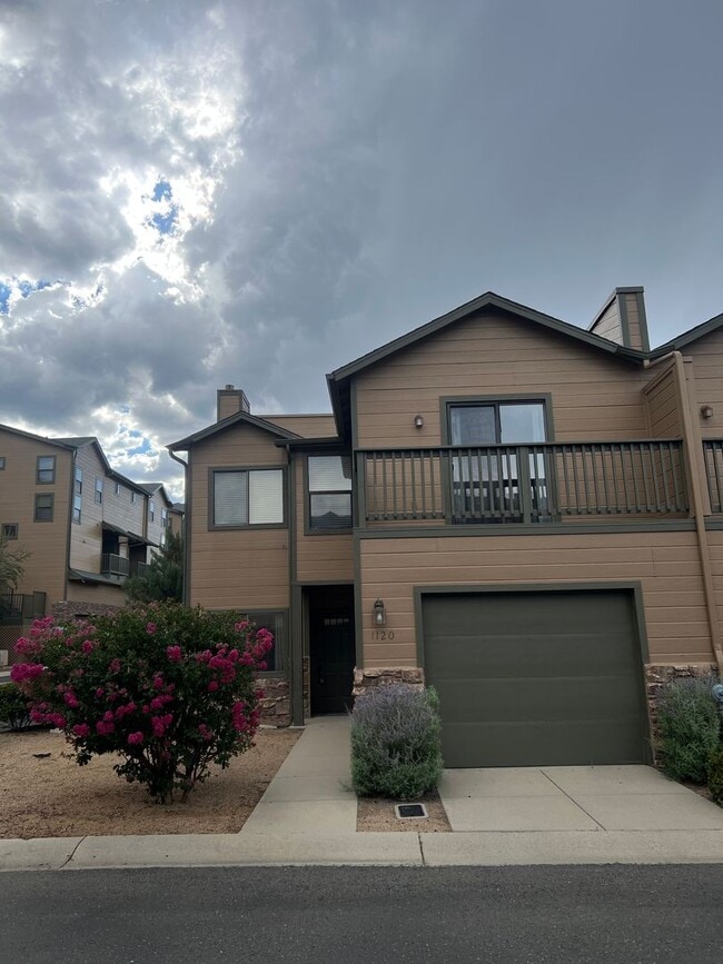 Photo - 1120 Leaf Ln