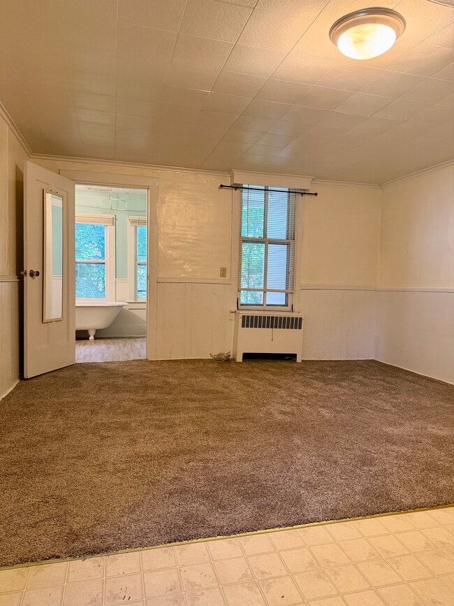 Building Photo - 206 N 5th St Unit C