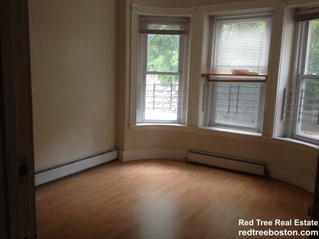 Photo - 129 Cedar St Unit 3