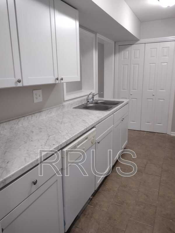 Photo - 275 Juliet Ln SW