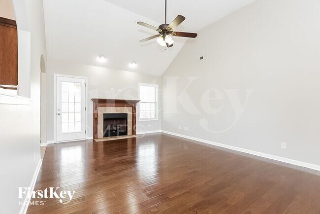 Photo - 1458 Raven Rd