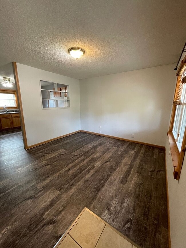 Photo - 3 Bed, 1 Bath Home for rent. One level living!