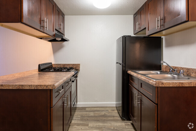 The Residences at Camelback West - The Residences at Camelback West Apartments