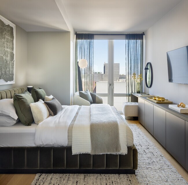 60 Wharf Dr Apartment Unit 512 Brooklyn, NY