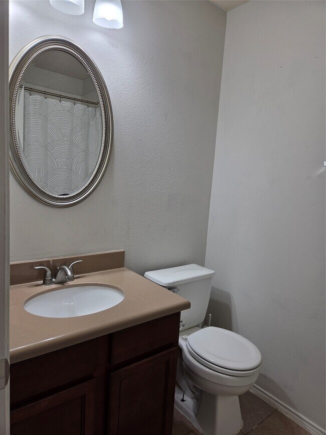 Photo - 219 Golden Grain Dr