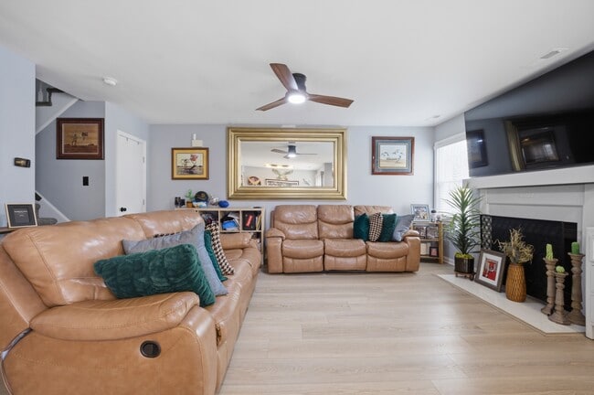 Photo - 6 Tamarisk Quay