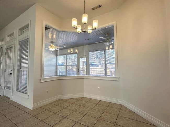 Photo - 700 Cornell St