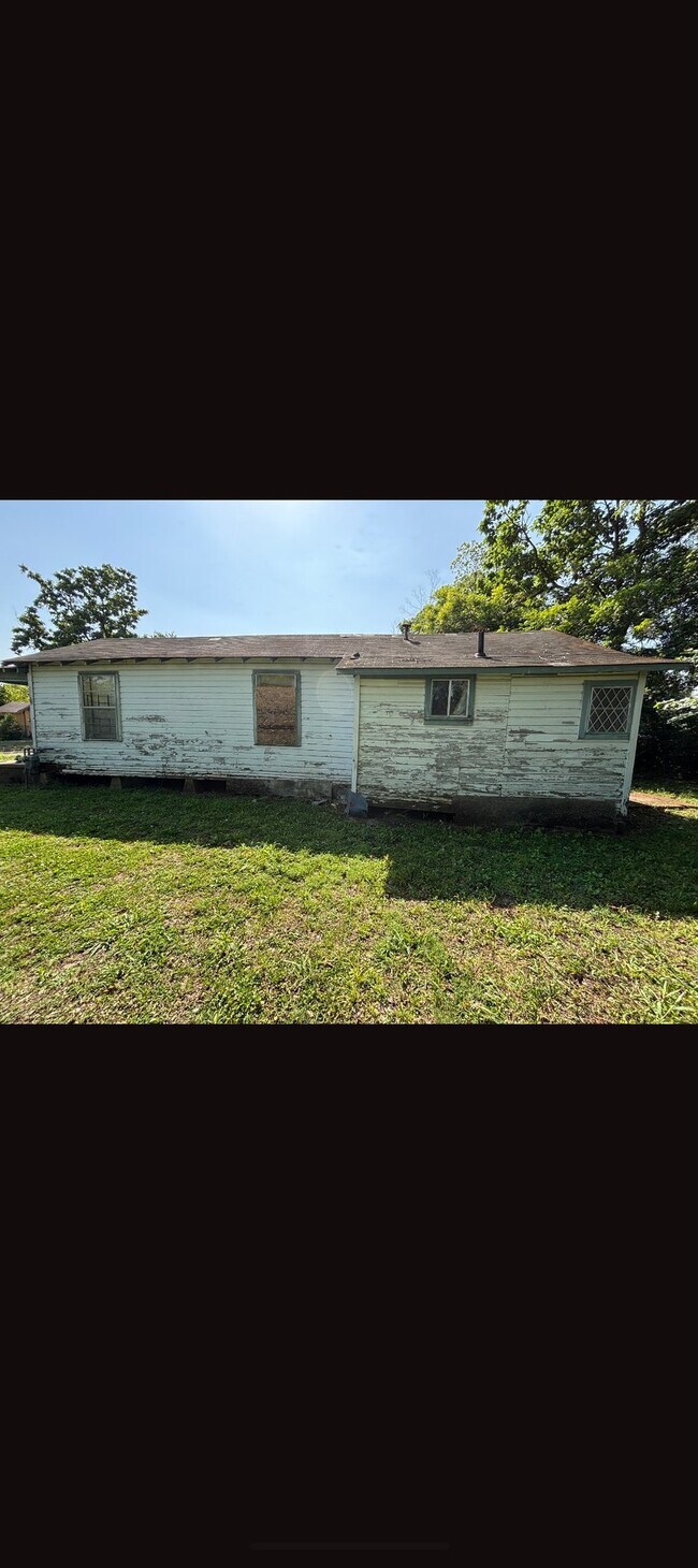 Photo - 505 Sicily St