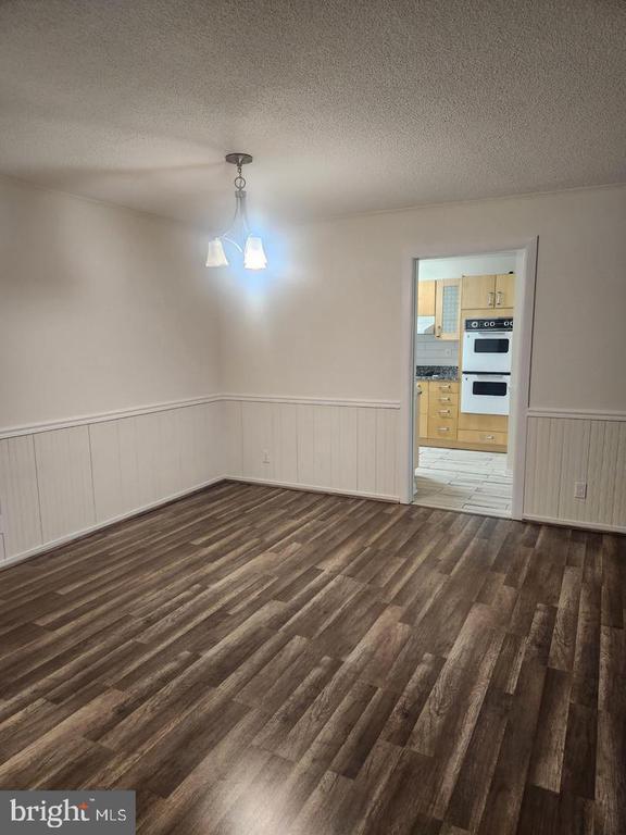 Building Photo - 307 Yoakum Pkwy Unit 920